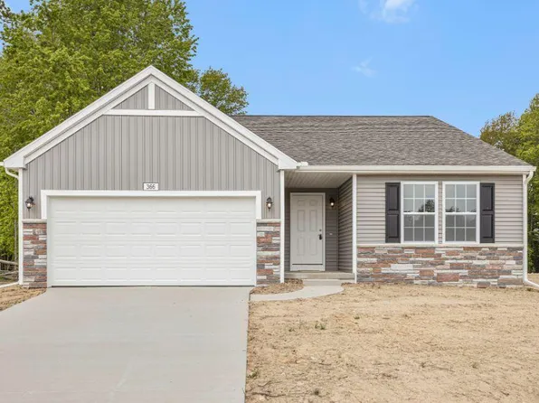 360 Lotz Ct, Wayland, MI 49348