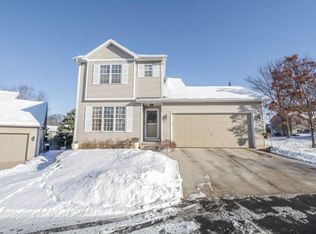 5162 Ridge Oak Dr, Madison, WI 53704