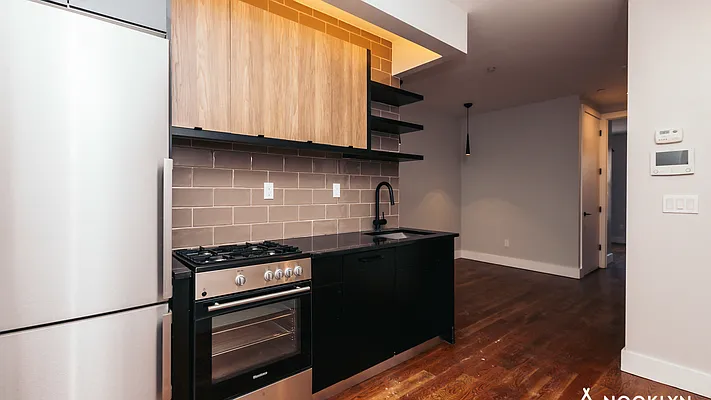 Rented by Nooklyn NYC LLC | media 13