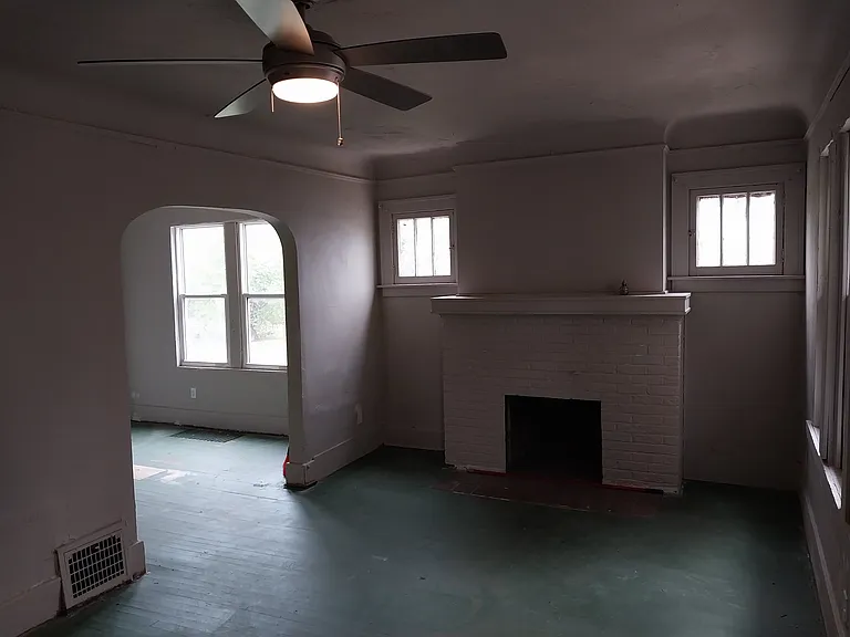 15350 Alden St #1 — Photo 6