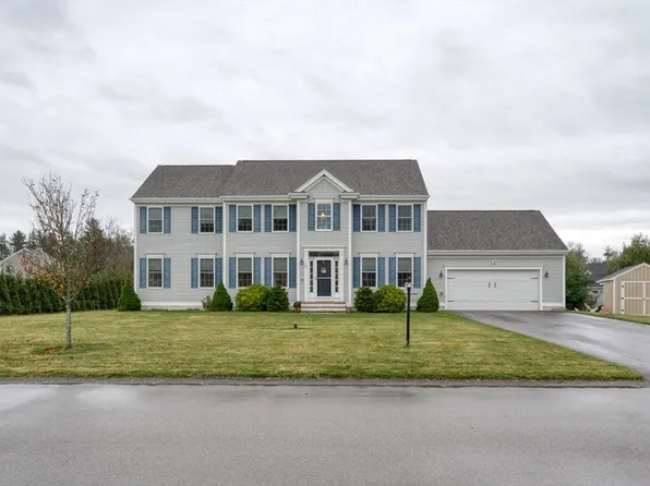 4 Sycamore Ln, Bridgewater, MA 02324