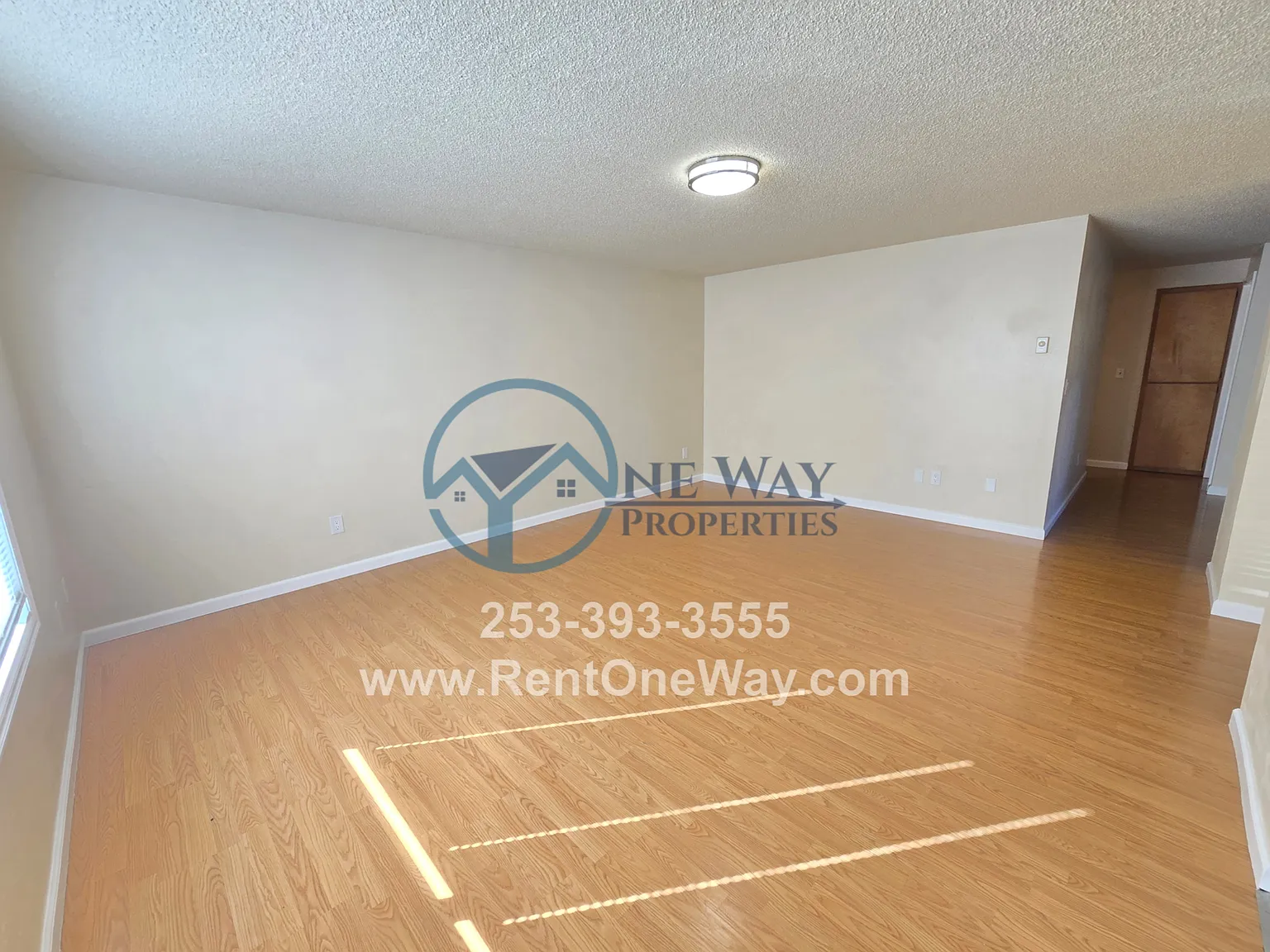 3 bed, 1184 sqft, $2,395 — Photo 2