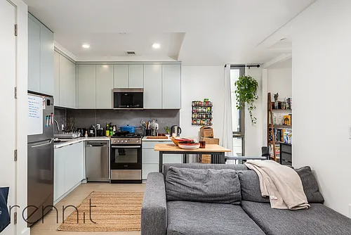 33 Little Nassau St #908 Photo 1