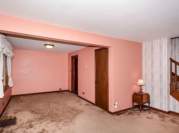 4th image of 2717 Elder Ln