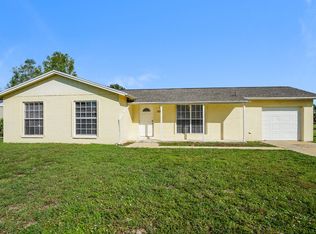 1085 Ridgeway Dr, North Fort Myers, FL 33903