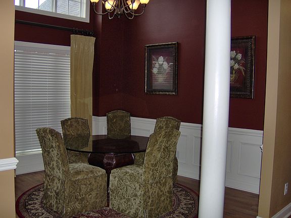 Gracious Dining Room