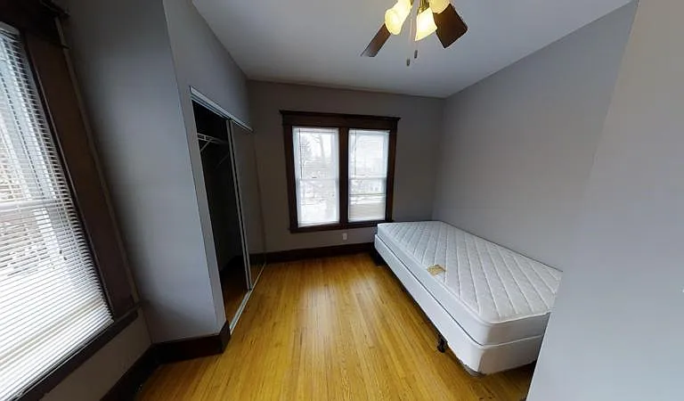 918 E Colvin St — Photo 9