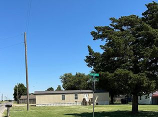 302 SW 10th St, Minco, OK 73059