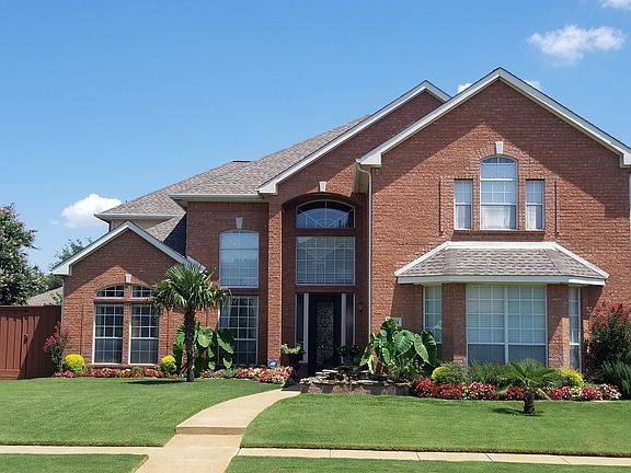 2nd image of 5824 Chatham Ln