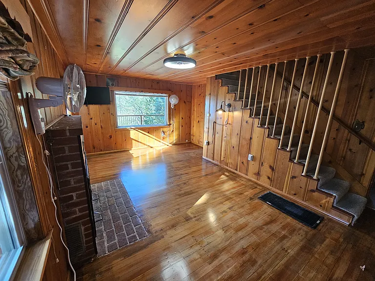 682 Cedar Ln — Photo 6