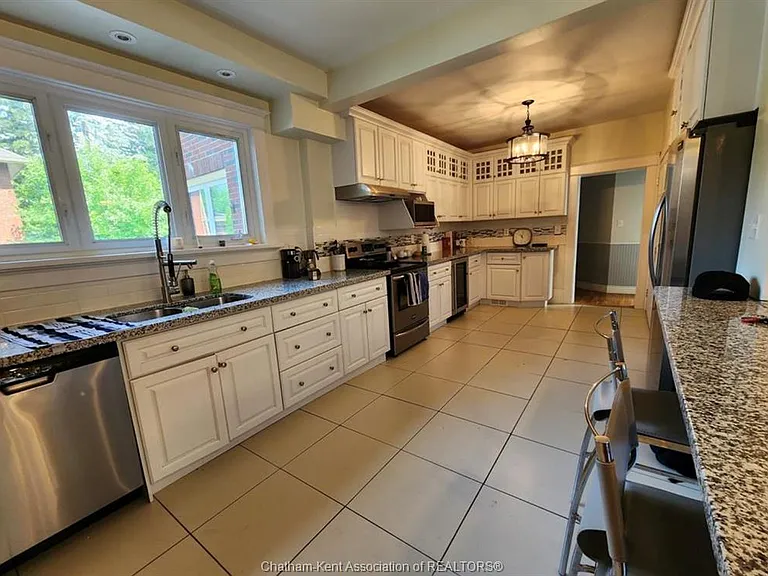 57 Inshes Ave — Photo 2