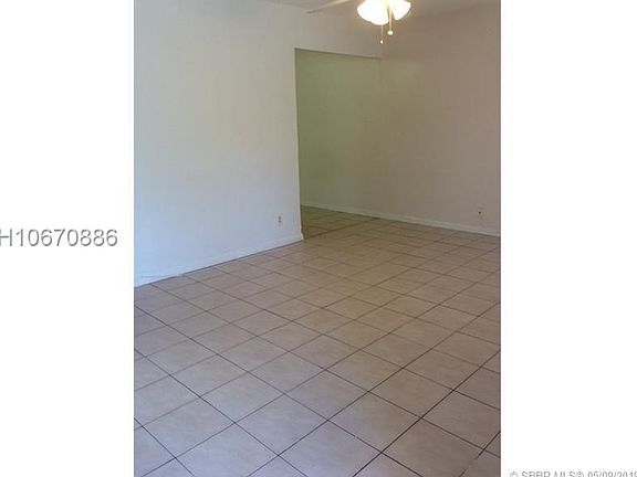 3rd image of 238 SW 21st St #1