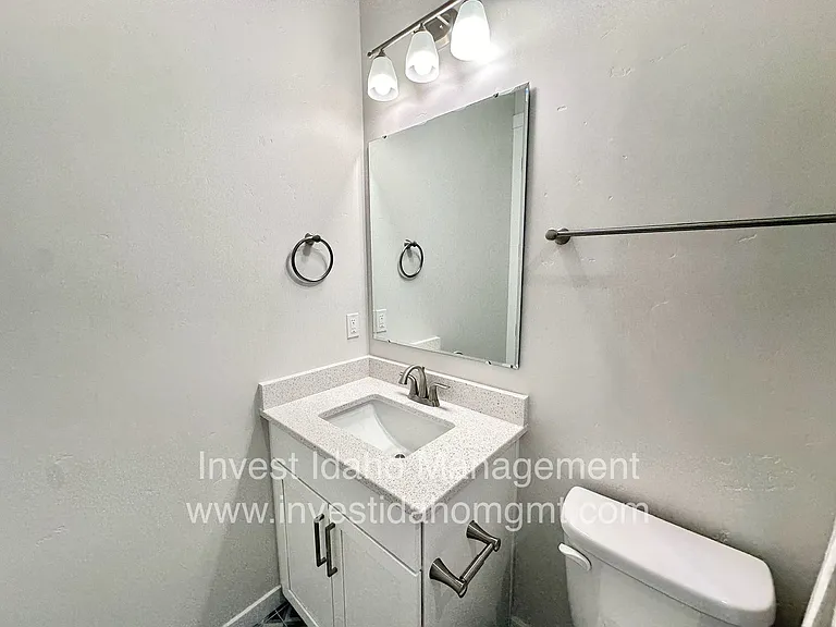 385 N Stone Canyon Ln — Photo 19