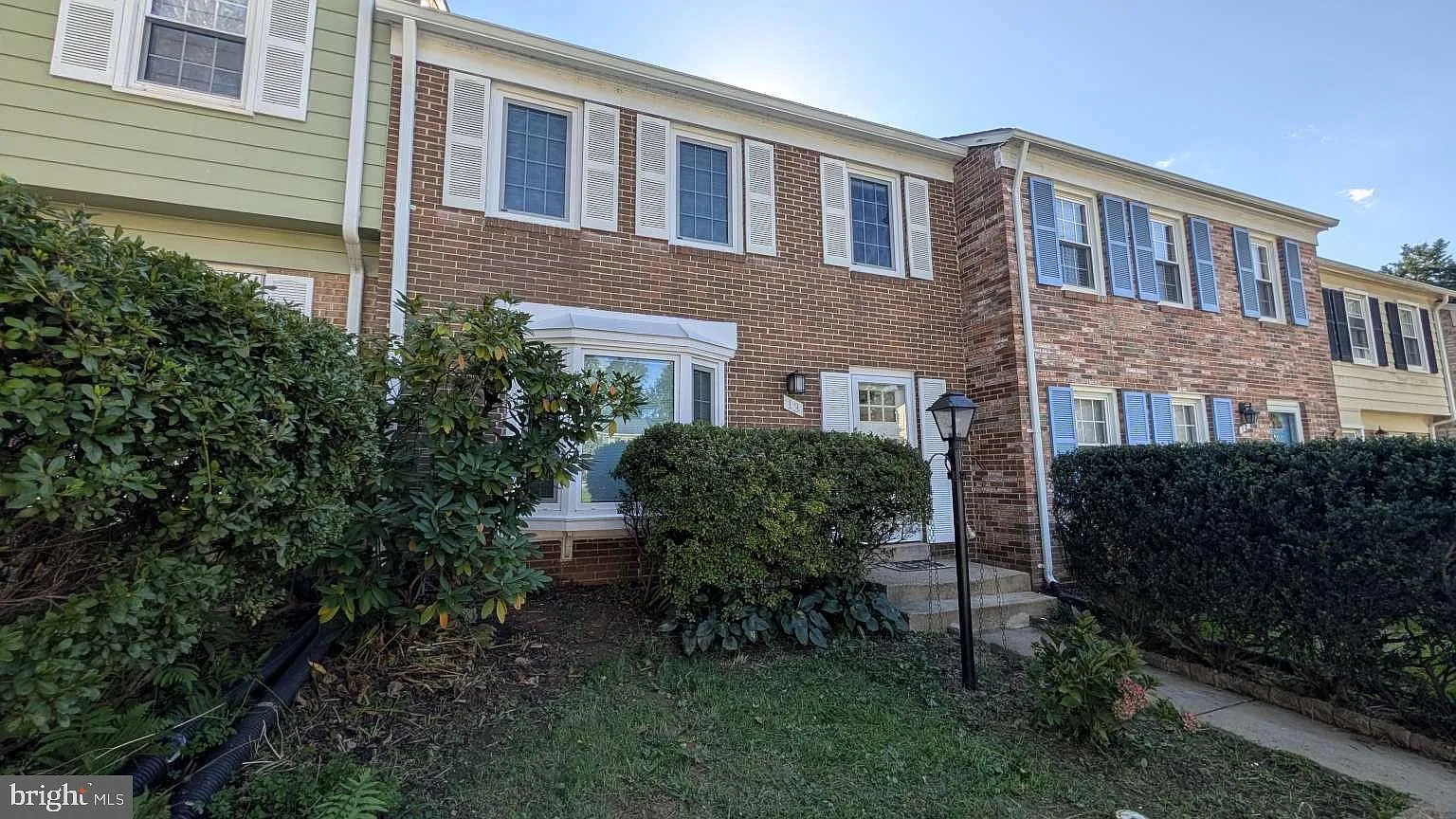 3 bed, 2.5 bath, 1633 sqft, $3,150 — Photo 1