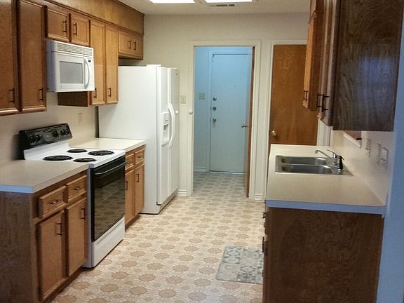2nd image of 503 Weiss Dr