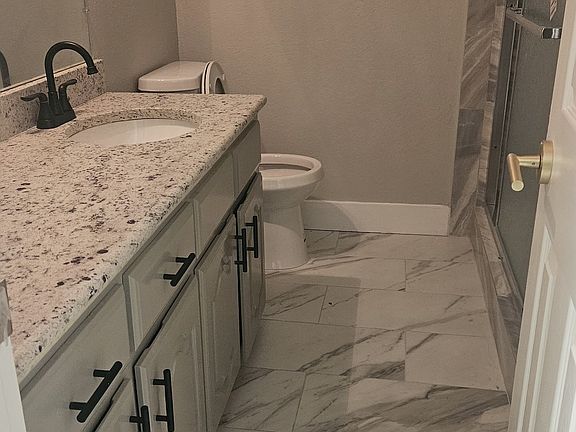 2nd image of 3956 Holly Hill Dr