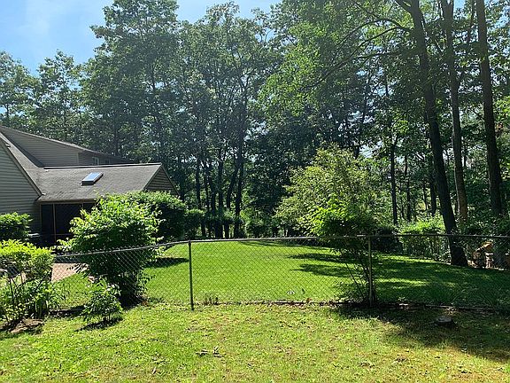 5th image of 4 Allenwood Dr