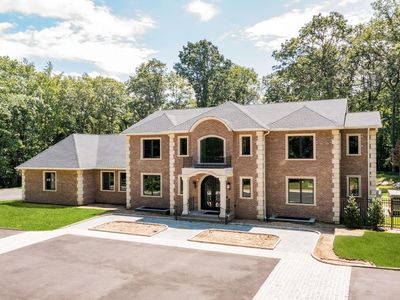 60 Koenig Drive, Oyster Bay, NY, 11771