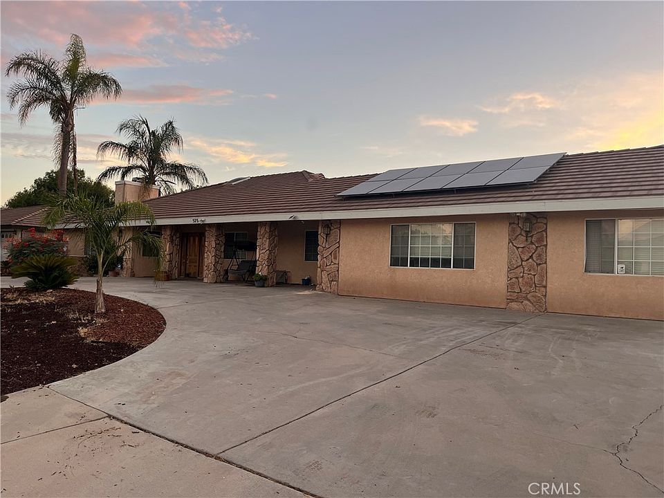 2nd image of 575 Lauresa Ln