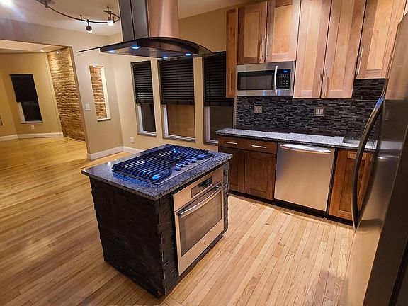 2nd image of 1045 Harlem Ave #2