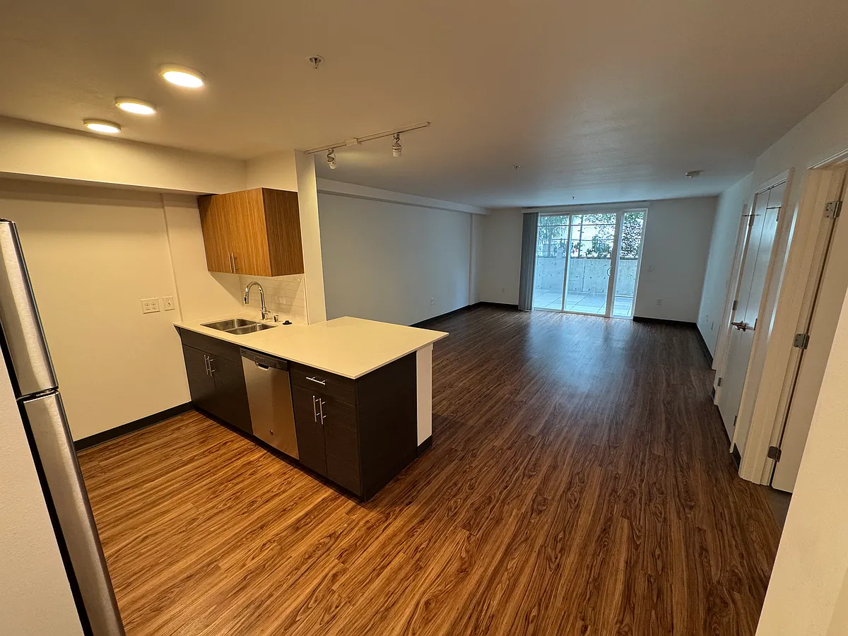 Floor plan 1 Bed 1 Bath - 756 sqft