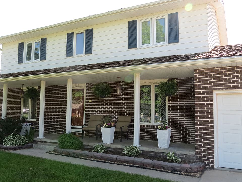 1st image of 611 Apache Dr