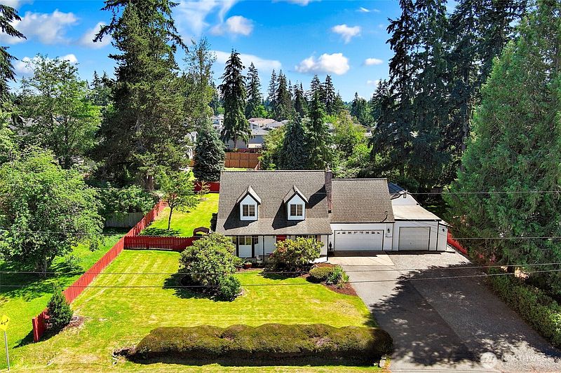 2nd image of 122 Bellflower Road