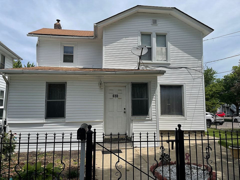 1st image of 618 E Galena Blvd