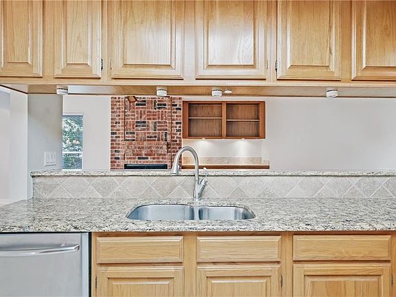3rd image of 2211 McDowell Dr