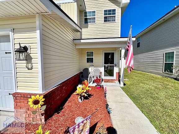 5th image of 211 Grandview Dr