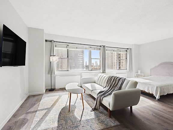 5th image of 300 E 40th St APT 15E