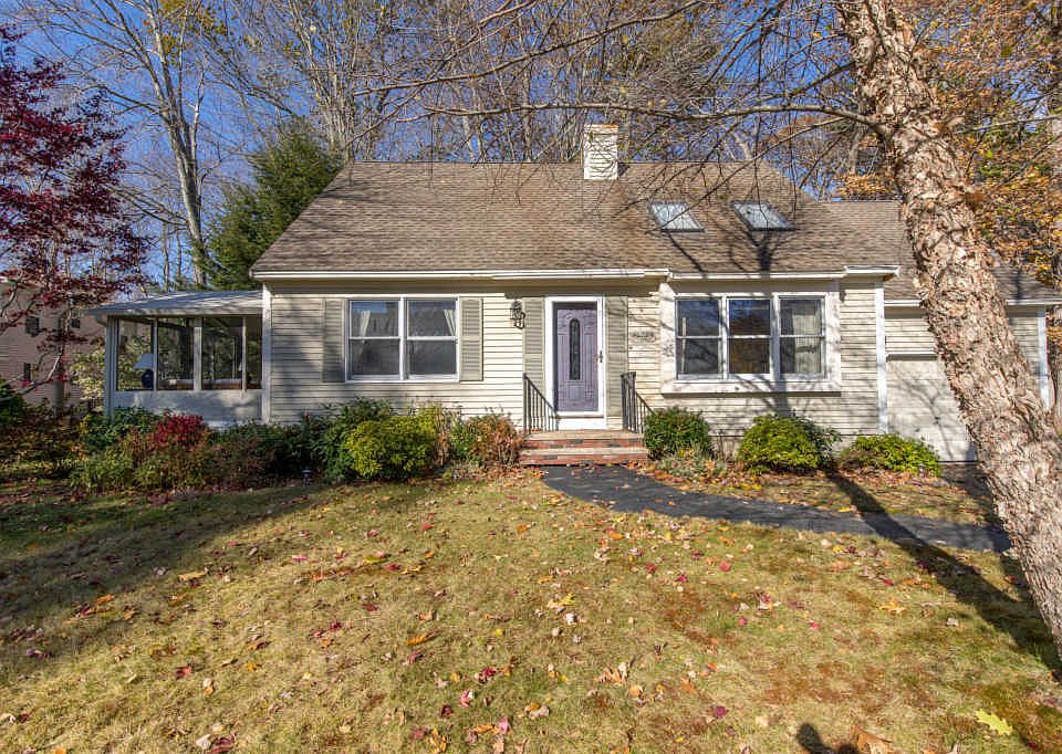 1st image of 37 Birkdale Cir