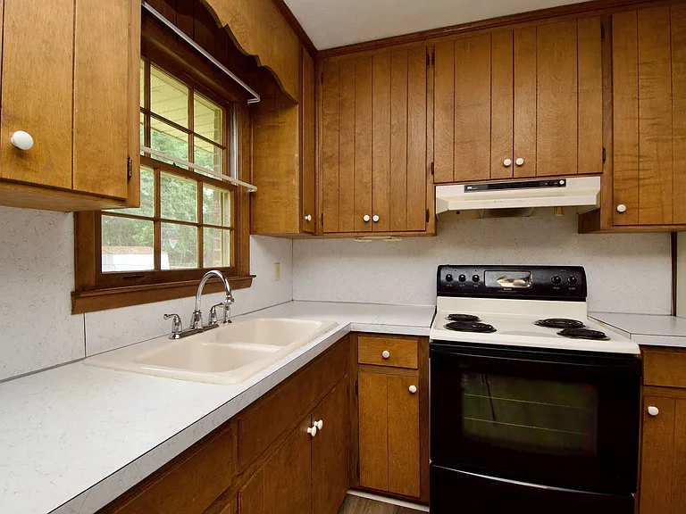 1109 Drew Ln — Photo 7