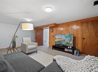 1112 N Roosevelt St #2, Arlington, VA 22205