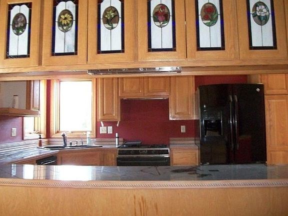 5th image of 1703 Eden Dr