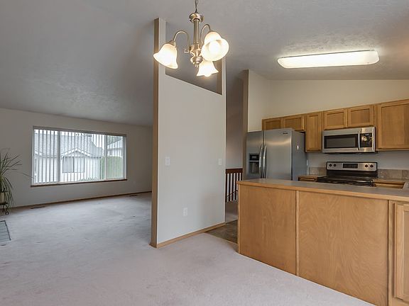 5th image of 960 E Calkins Dr #960