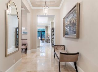 2289 Residence Cir, Naples, FL 34105