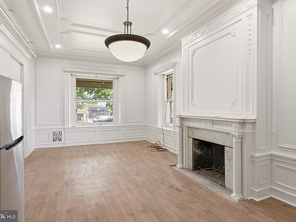 4th image of 6012 Ridge Ave Floor 2