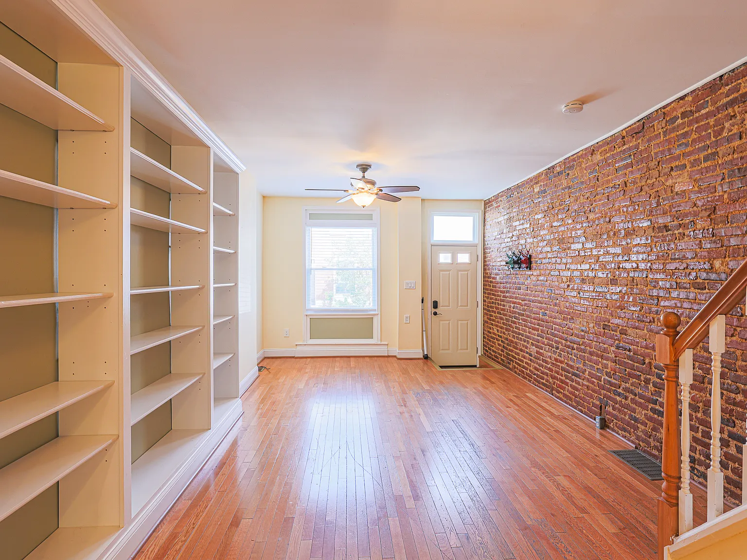 2 bed, 1332 sqft, $2,400 — Photo 4
