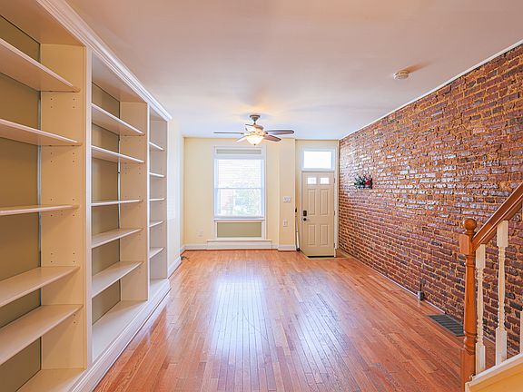 4th image of 208 S Robinson St