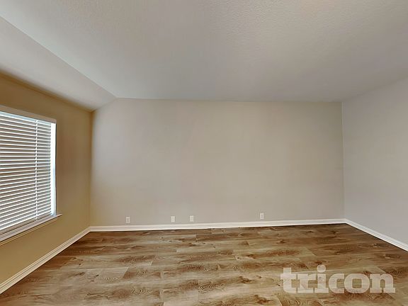 3rd image of 225 Bison Meadow Dr
