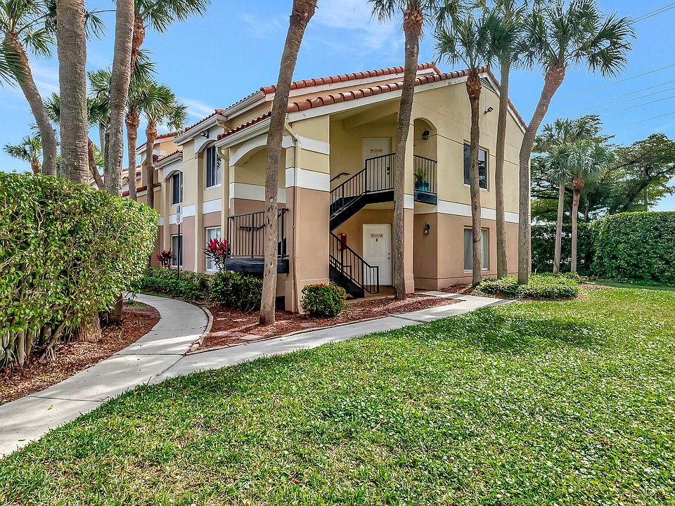 1st image of 815 W Boynton Beach Boulevard #8-206