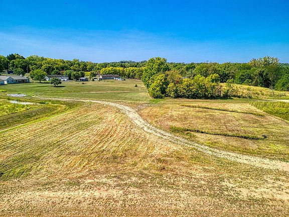 5th image of 4415 Stone Hill Dr W