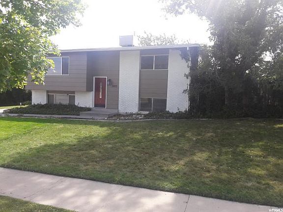 3rd image of 3955 S Boot Hill Dr