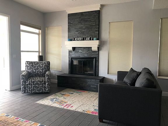 5th image of 15 Madeira Ct