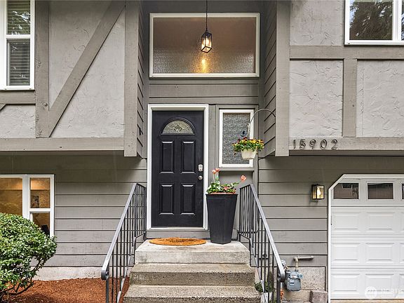 2nd image of 15902 174th Avenue NE