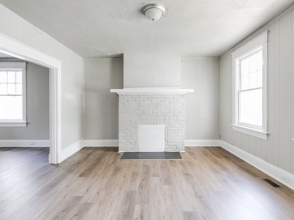 5th image of 2510 4th Ave