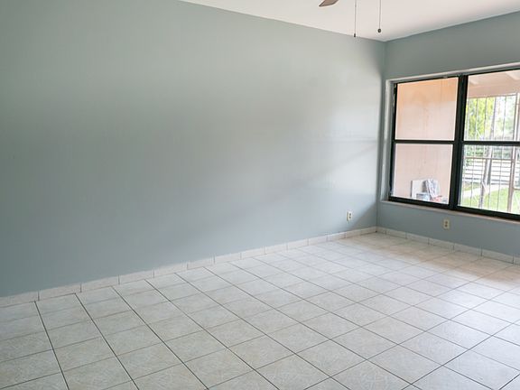 5th image of 10390 NW 5th Ave