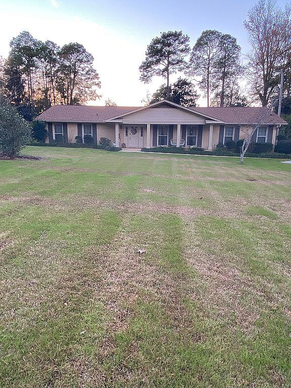 305 Blumberg Dr Dothan Al 36303 Zillow