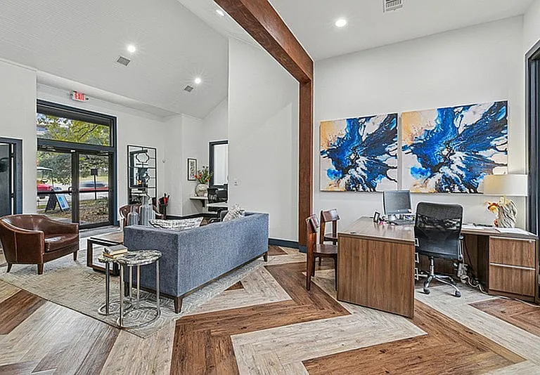 Leasing Center & Clubhouse